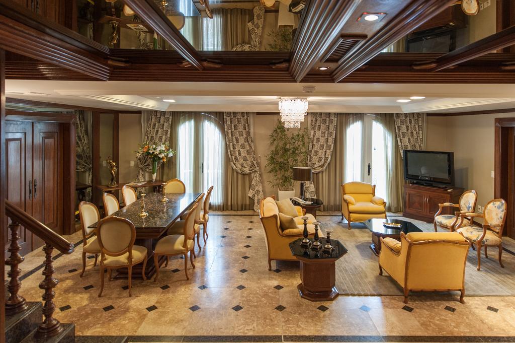 Hotel Tropical Manaus Zewnętrze zdjęcie The interior of the Presidential Suite