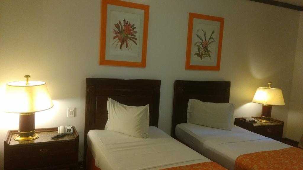 Hotel Tropical Manaus Zewnętrze zdjęcie A room at the hotel