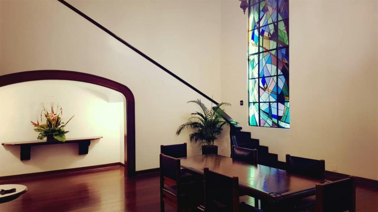 Hotel Tropical Manaus Zewnętrze zdjęcie The interior of the church