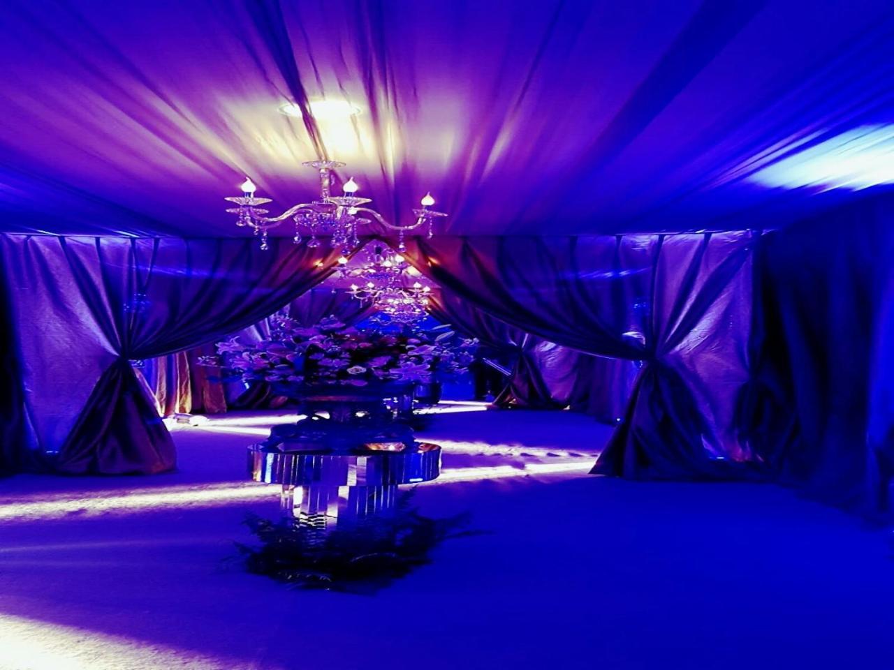 Hotel Tropical Manaus Zewnętrze zdjęcie The interior of the tent at the 2011 Cannes Film Festival