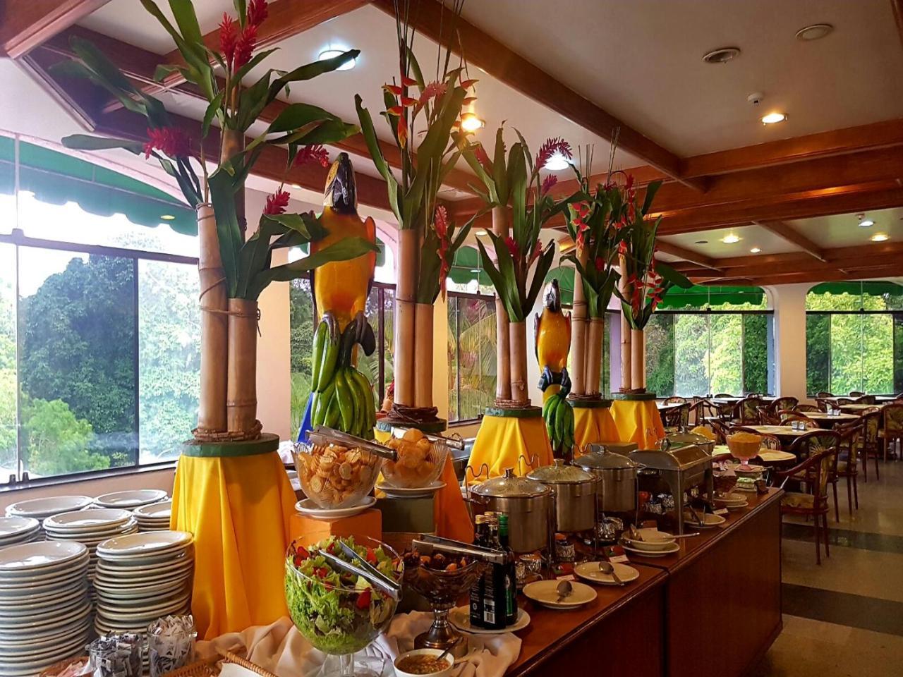 Hotel Tropical Manaus Zewnętrze zdjęcie The interior of the restaurant